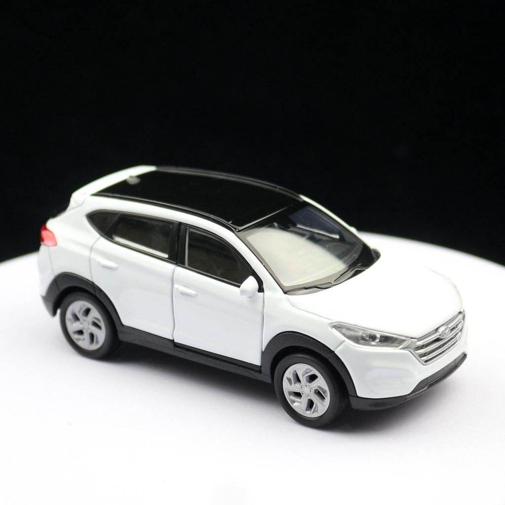 1/36 Hyundai Tucson SUV Spielzeugautomodell Welly Diecast Alloy Vehicle Miniatur Pull Back Collection Geschenk für Kinder Jungen Kind