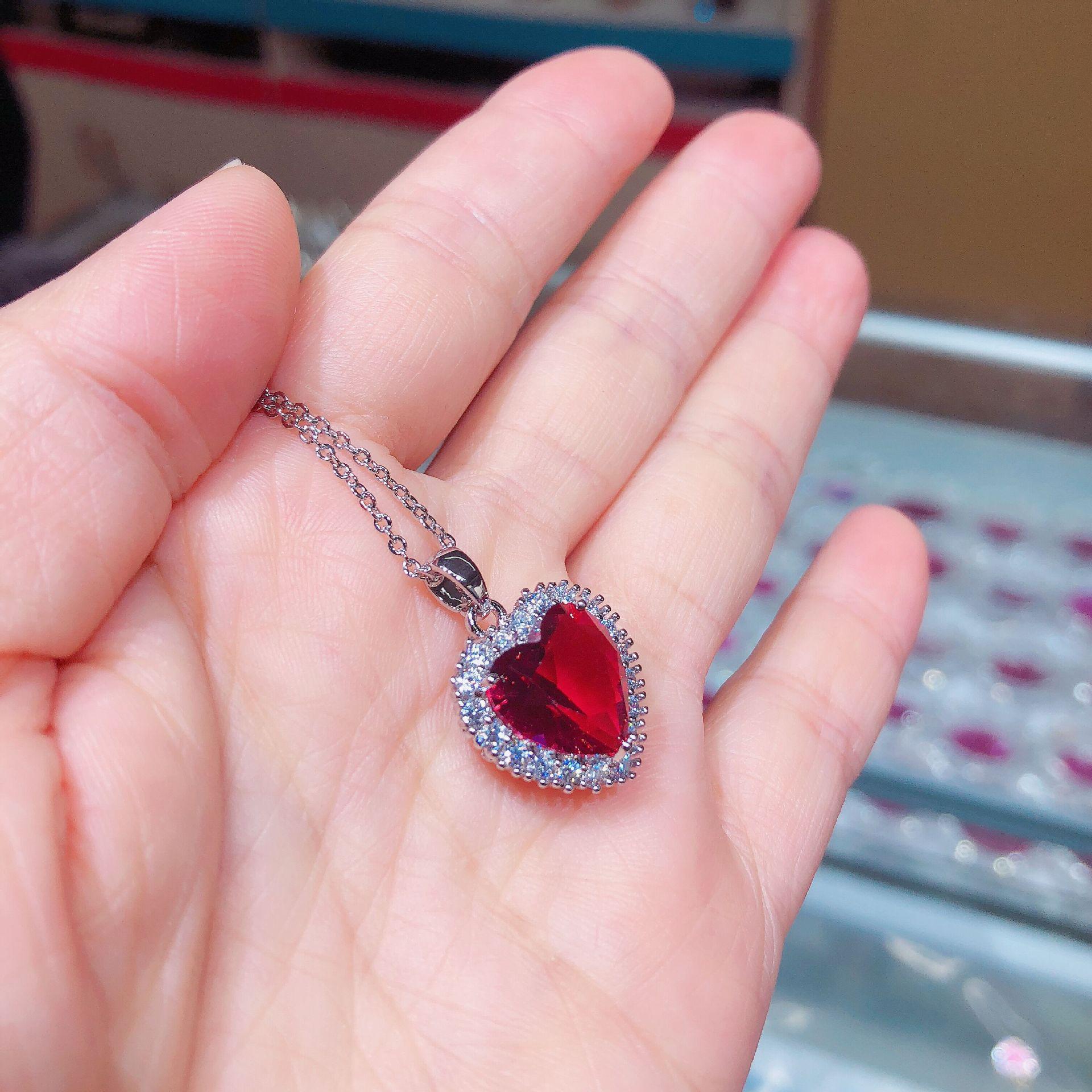 

Heart of the Ocean Copper & Zircon Heart-Shaped Pendant Necklace - Women s Fashion Jewelry