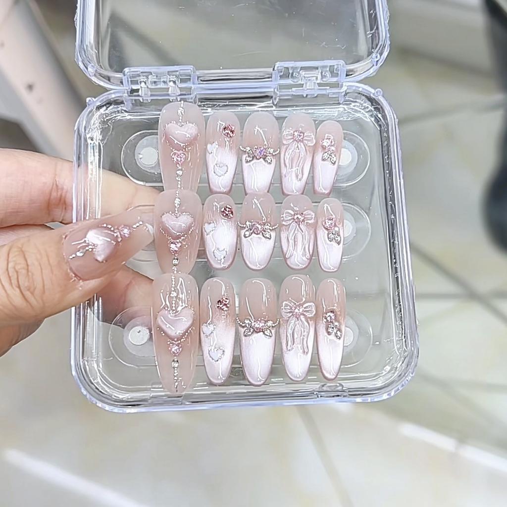 Hand-woven Armor Sweet Critical Strike Three-dimensional Hand-painted Butterfly Love Cat Eye Pure Desire Nail Art Patch