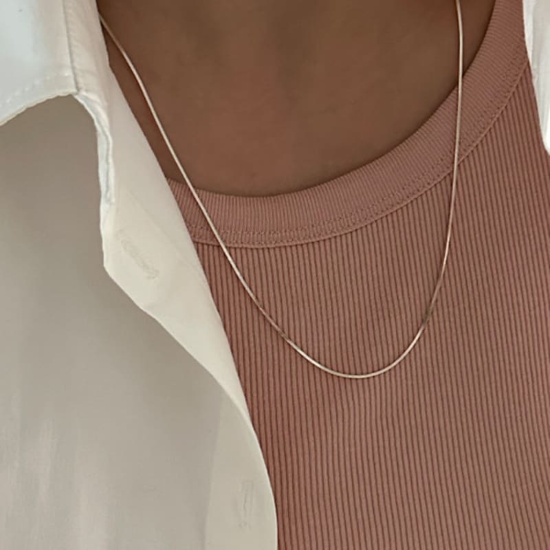 

byweekend Silky necklace silver