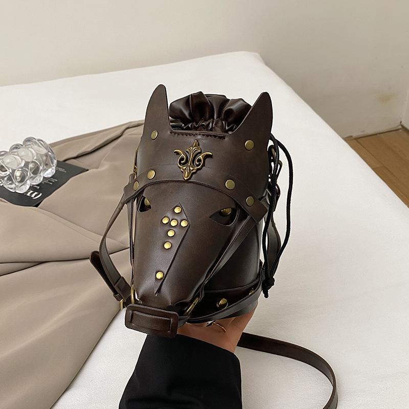 

Funny Shoulder Bag Vintage Style Creative Horse Head Mask Bucket Bag Unique Niche Single Shoulder Crossbody Bag for Women