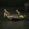Solid Ornament Fine Workmanship Home Decoration Portable Chinese Zodiac Brass Tiger Ornament for Home
