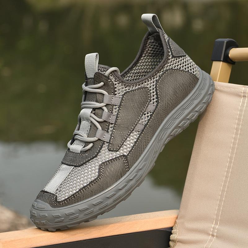 Men's shoes 2025 summer new men's refreshing mesh outdoor hiking shoes travel sports breathable fly-woven mesh shoes
