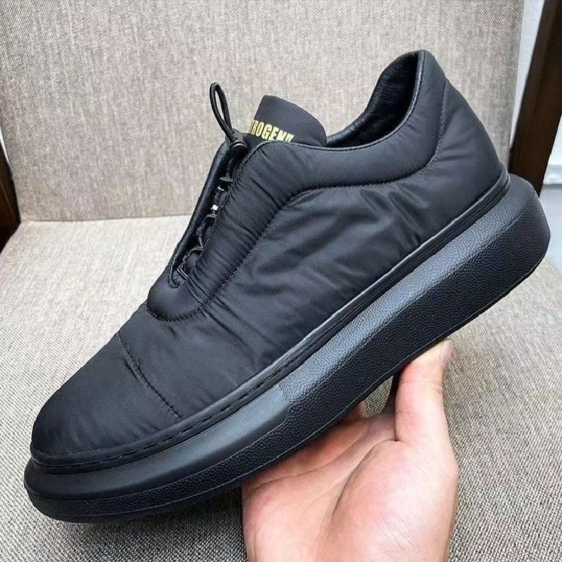 Casual shoes 2025 winter men s shoes new casual versatile sports casual plus velvet shoes 39