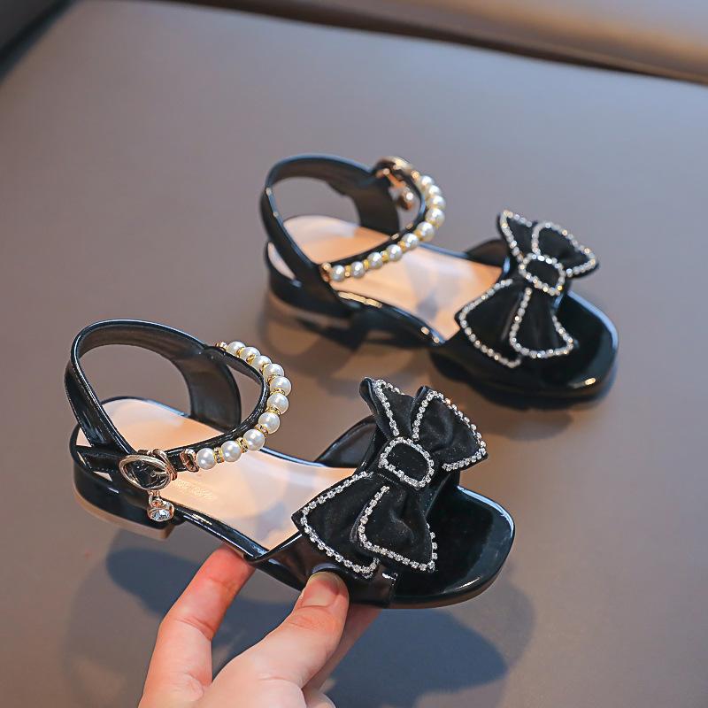 Girls sandals 2025 summer new Korean version of medium and small children girl baby soft sole non-slip sandals fashion princess shoes tide