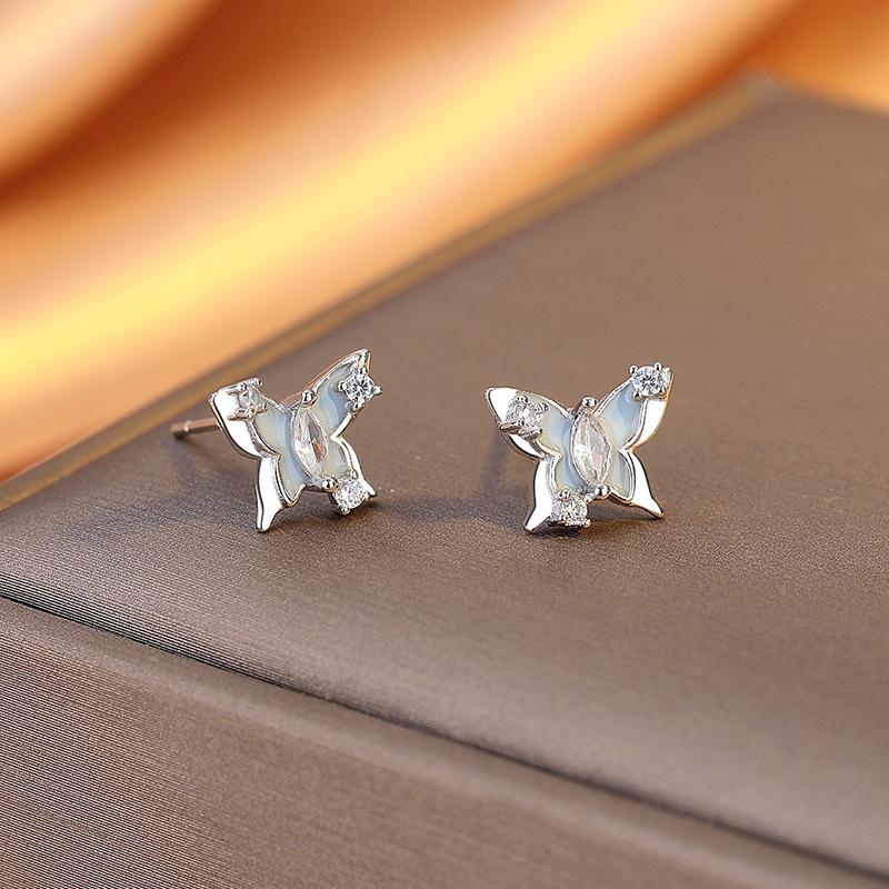 Starlight Butterfly Stud Earrings Light Luxury Design Enamel Earrings Girl Temperament Sweet Ear Jewelry