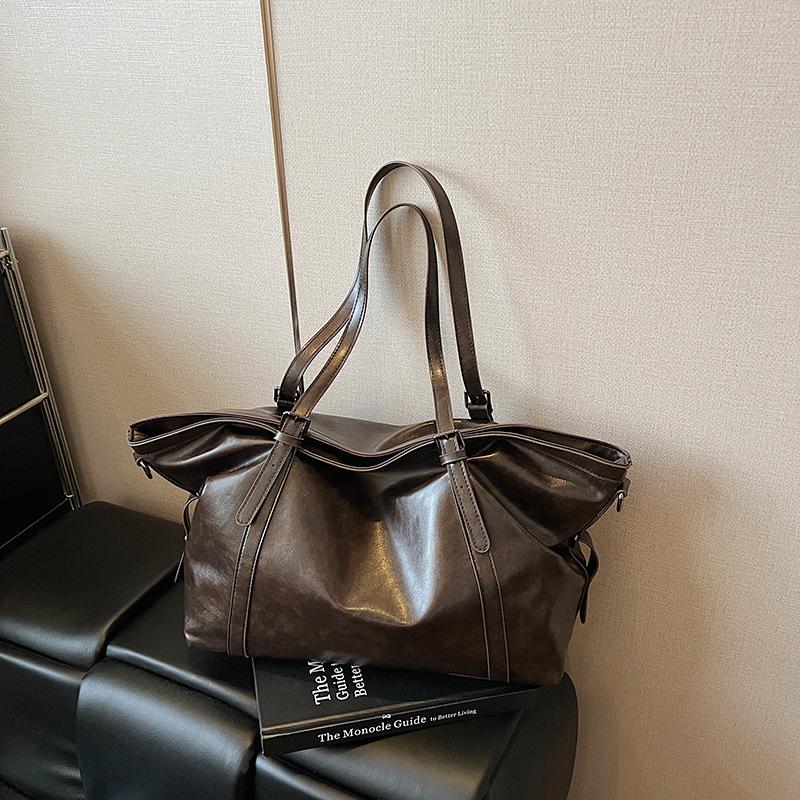Retro Large-capacity One-shoulder Commuter Bag Women's 2025 New Simple Tote Bag Casual Travel One-shoulder Crossbody Bag