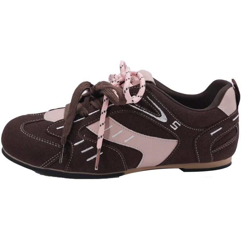 This year, it is popular to wear retro inner height-increasing moral training shoes for women's autumn new versatile platform casual sports Forrest G