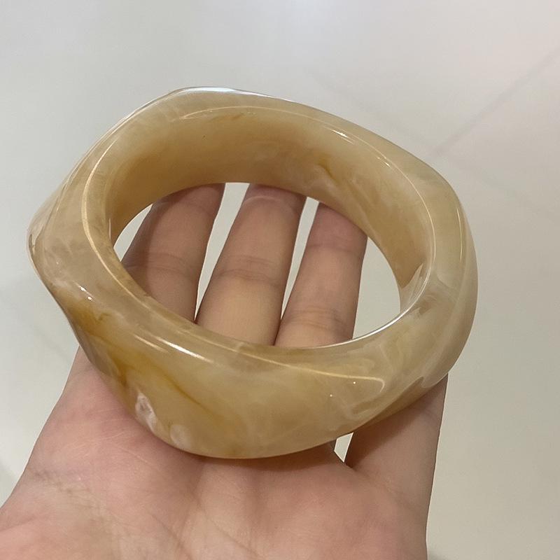 

Нерегулярный геометрический акриловый широкий браслет-бенгл: Винтажный женский браслет высокого класса