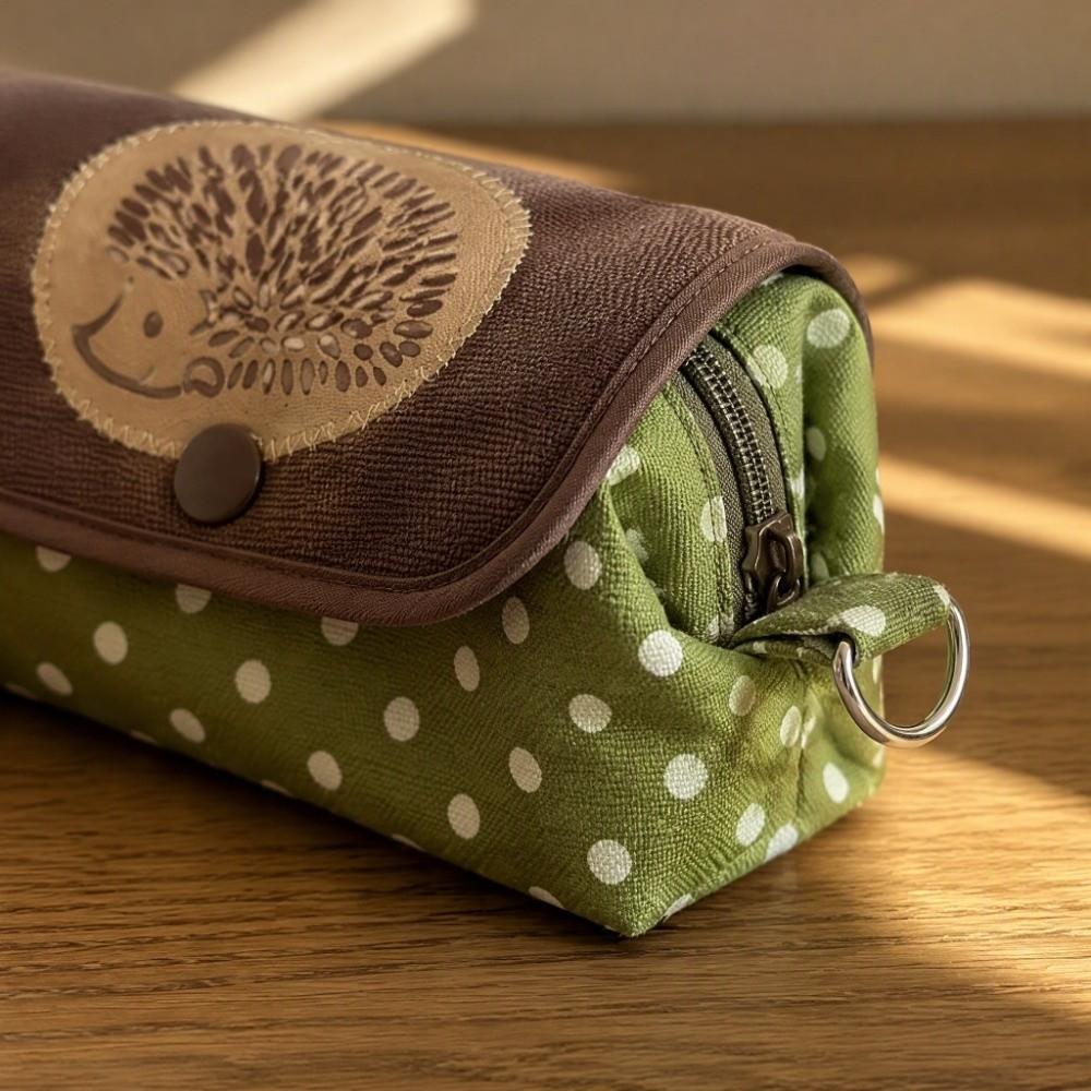 Stain-Resistant Pencil Pouch Hedgehog Pattern Cosmetic Bag Fashion Pen Bag Students