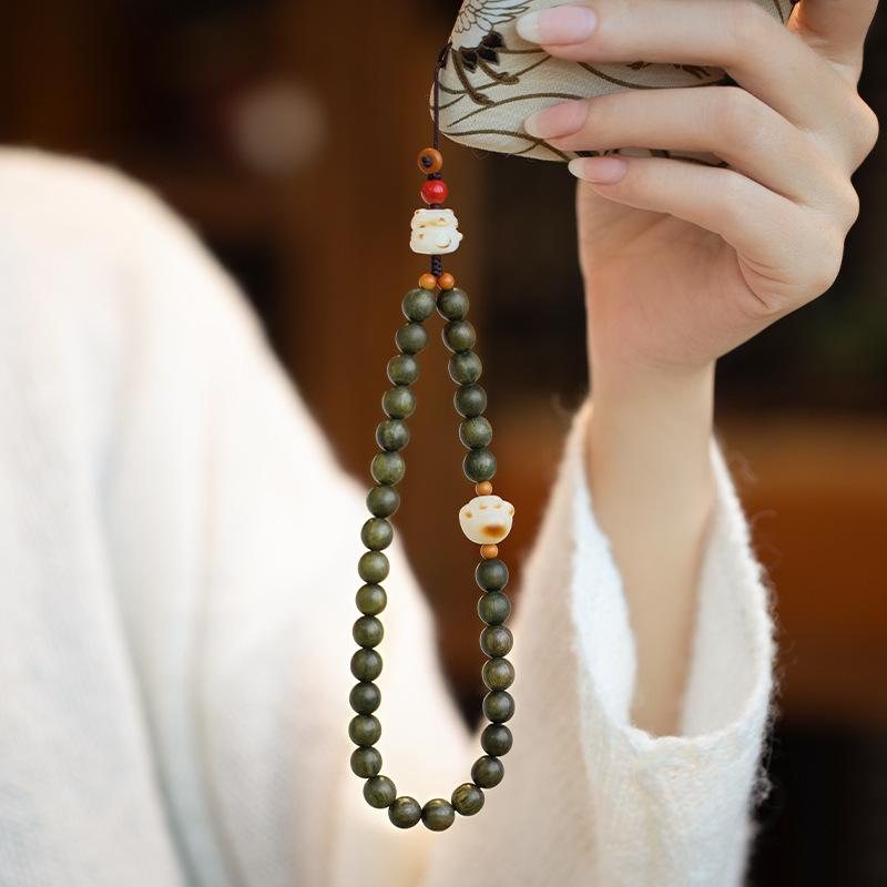 Natural Green Sandalwood Phone Lanyard with Cute Charcoal-burned Cat Paw Pendant, Creative Artistic Accessory for Women