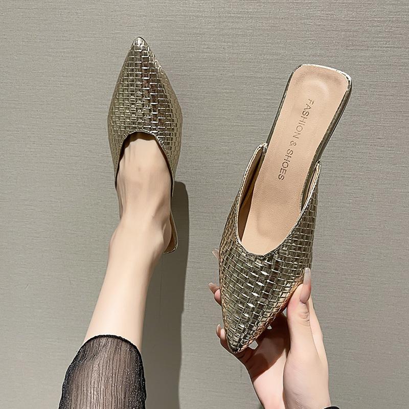 Fashion Women's Baotou Slippers Shoes Summer Beach Shoes for Women Pointed Toe Flat Bottom Ladies Sandals Fashion Baotou Slippers