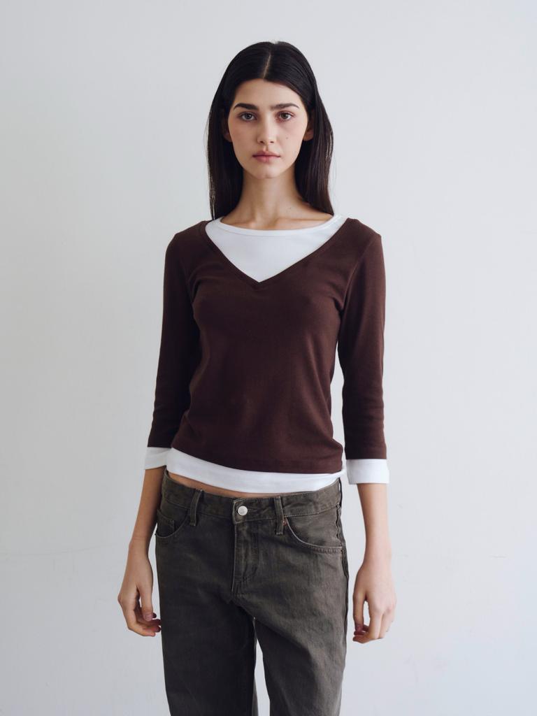 Weibeuyunion Layered V-Neck Three-Quarter Sleeve Top Brown