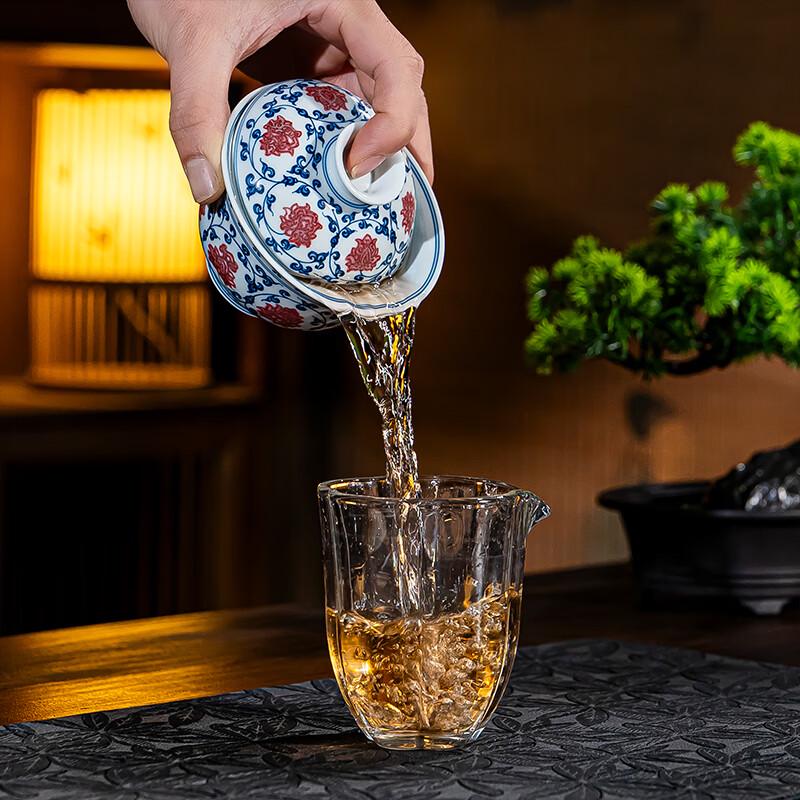 Jingdezhen Hand-Painted Antique Blue and White Underglaze Red Gaiwan