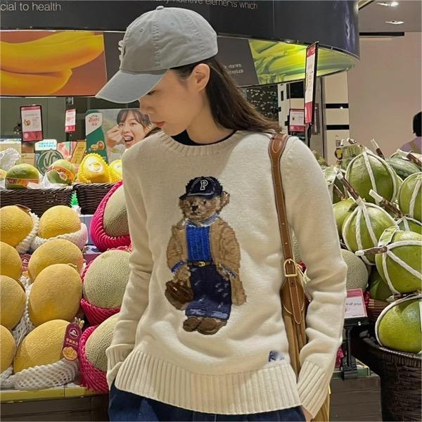 New Autumn/Winter Classic Bear Embroidered Round Neck Sweater - American Style