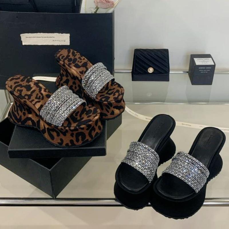 Fashion Sexy Leopard Print Platform Wedges Slipper for Woman Luxury Rhinestone Narrow Band Slide Sandals High Heels Party Designer Shoes