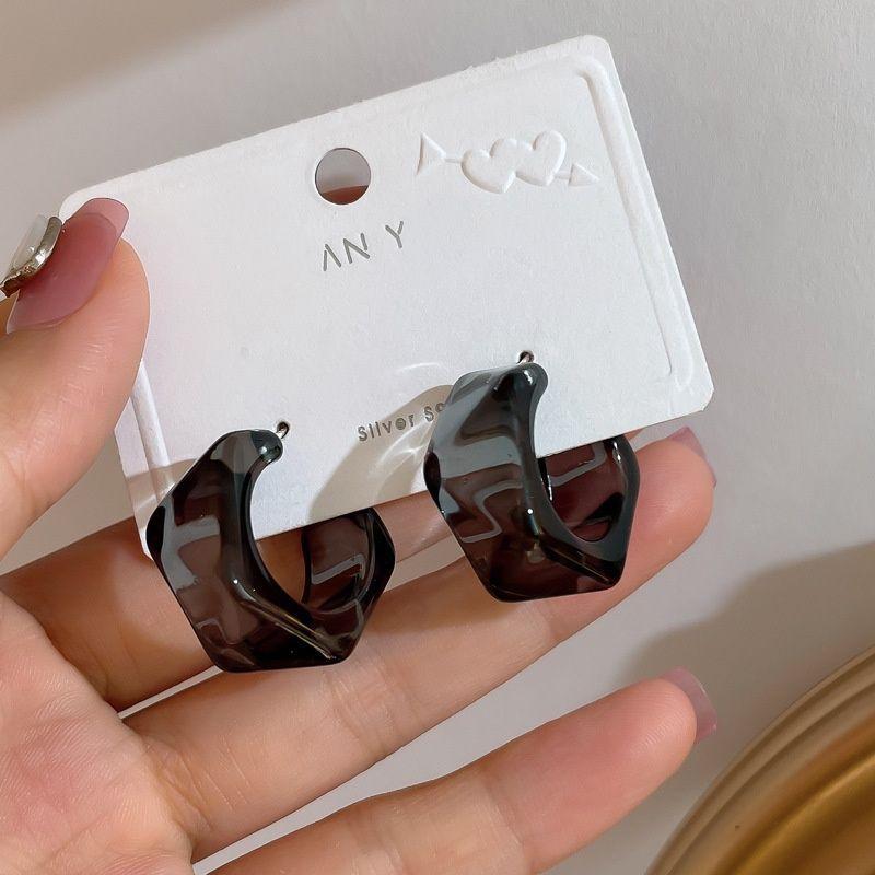 JMXD-Rhombus Acrylic Earrings C-shaped Earrings Women s Year, Temperament Stud Earrings Geometric Wind Earrings