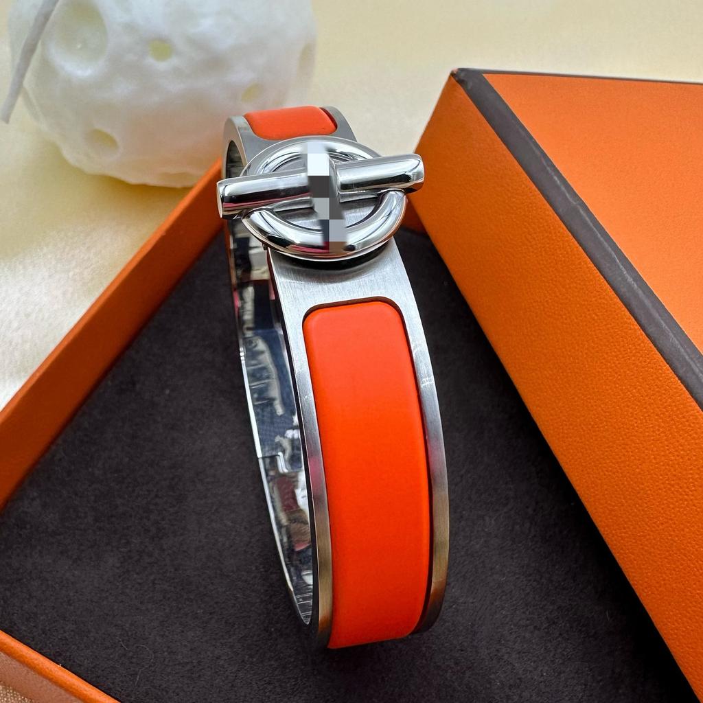 2026 Tendenza Moda Bracciale Acciaio Opaco Opaco Bracciale per Coppia Gioielli Accessori da Indossare