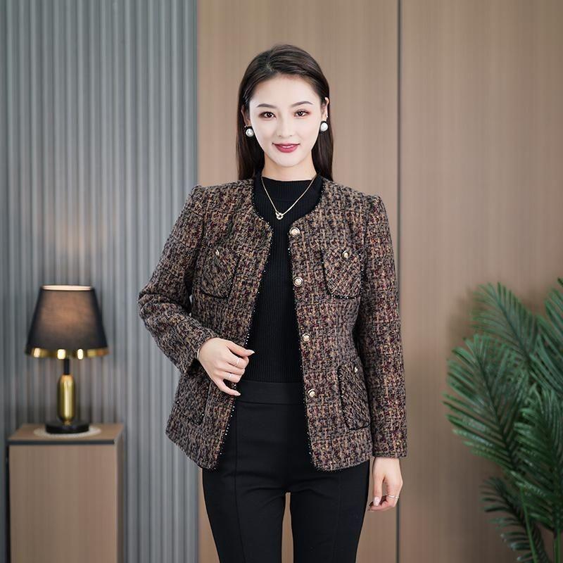 

2026 Women s Chic High-End Fragrance Style Jacket: Elegant, Versatile, Slimming Short Top for Spring/Autumn 5XL (For 145-165 lbs) хаки