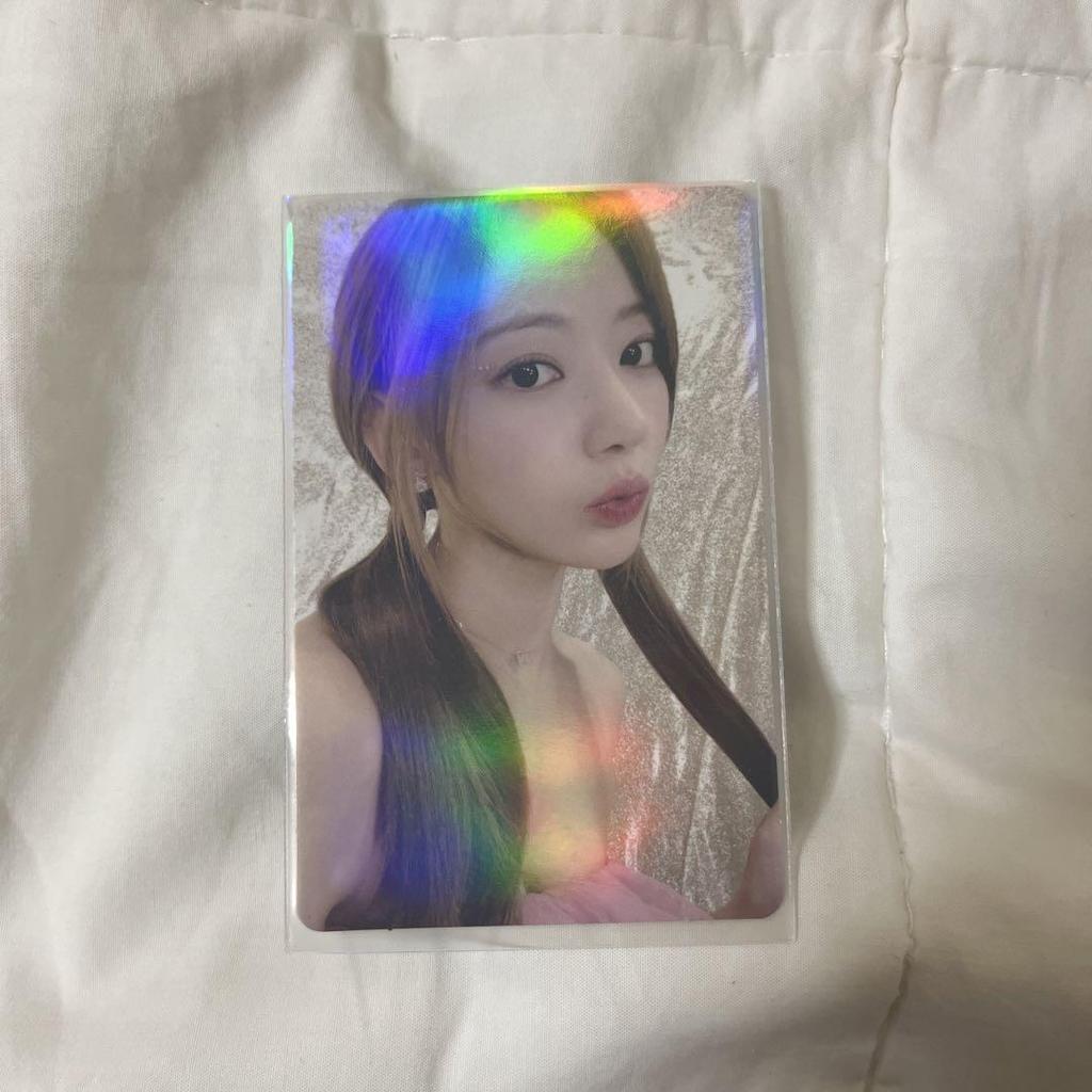 [USED] LE SSERAFIM m2u autograph session bonus trading card Sakura Miyawaki