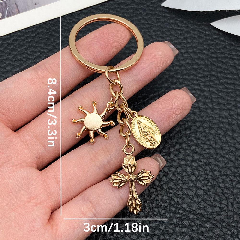 Ancient Silver Castle Sun Statue Zinc Alloy Keychain - Creative Backpack Accessory and Commemorative Pendant.