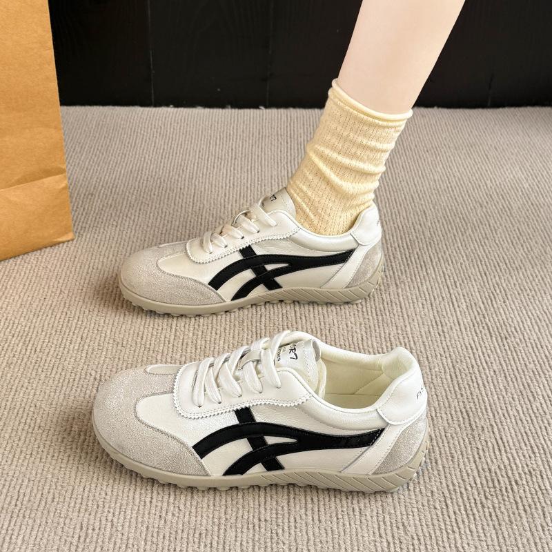 

Обувь Dexun женские маленькие белые туфли 2025 новая популярная весенне-летняя обувь на плоской подошве, спортивная и повседневная обувь для скейтборда 40 чёрный