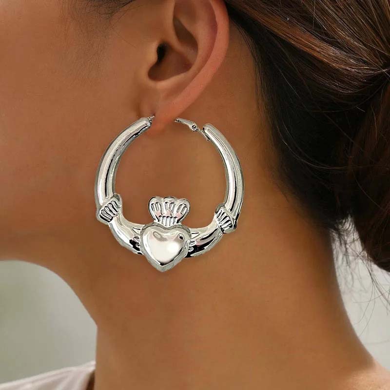 

Vintage Gold Color Heart Hoop Earrings For Women Girls Exaggerated Large Heart Round Earrings Zircon Accessories Party Gift медный