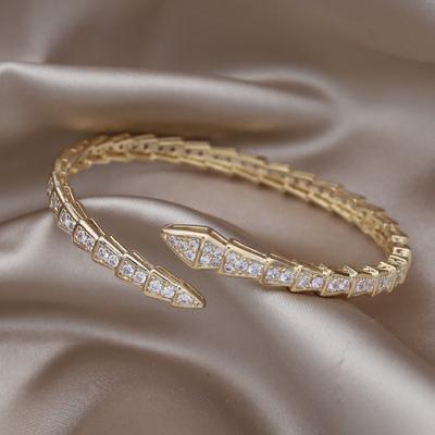 Novo design de joias da moda 14k banhado a ouro cobre incrustado com zircônia cobra pulseira aberta acessórios de festa femininos de luxo