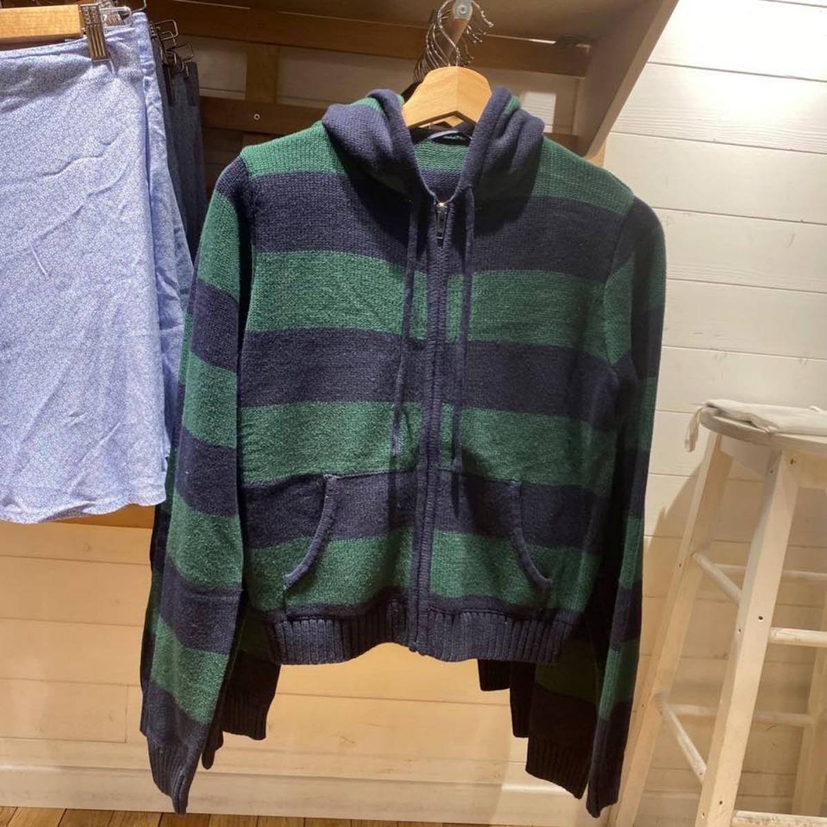 

2KWEIRD Полосатый вязаный укороченный свитер кардиган женский осенний с длинным рукавом, капюшоном и молнией, короткий уличный трикотаж, свитера, Y2K кроп-топы One Size