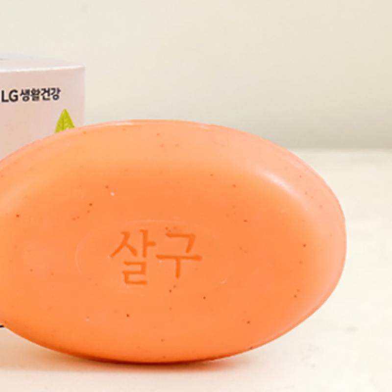 Daiso Debon Aprikos Massagetvål