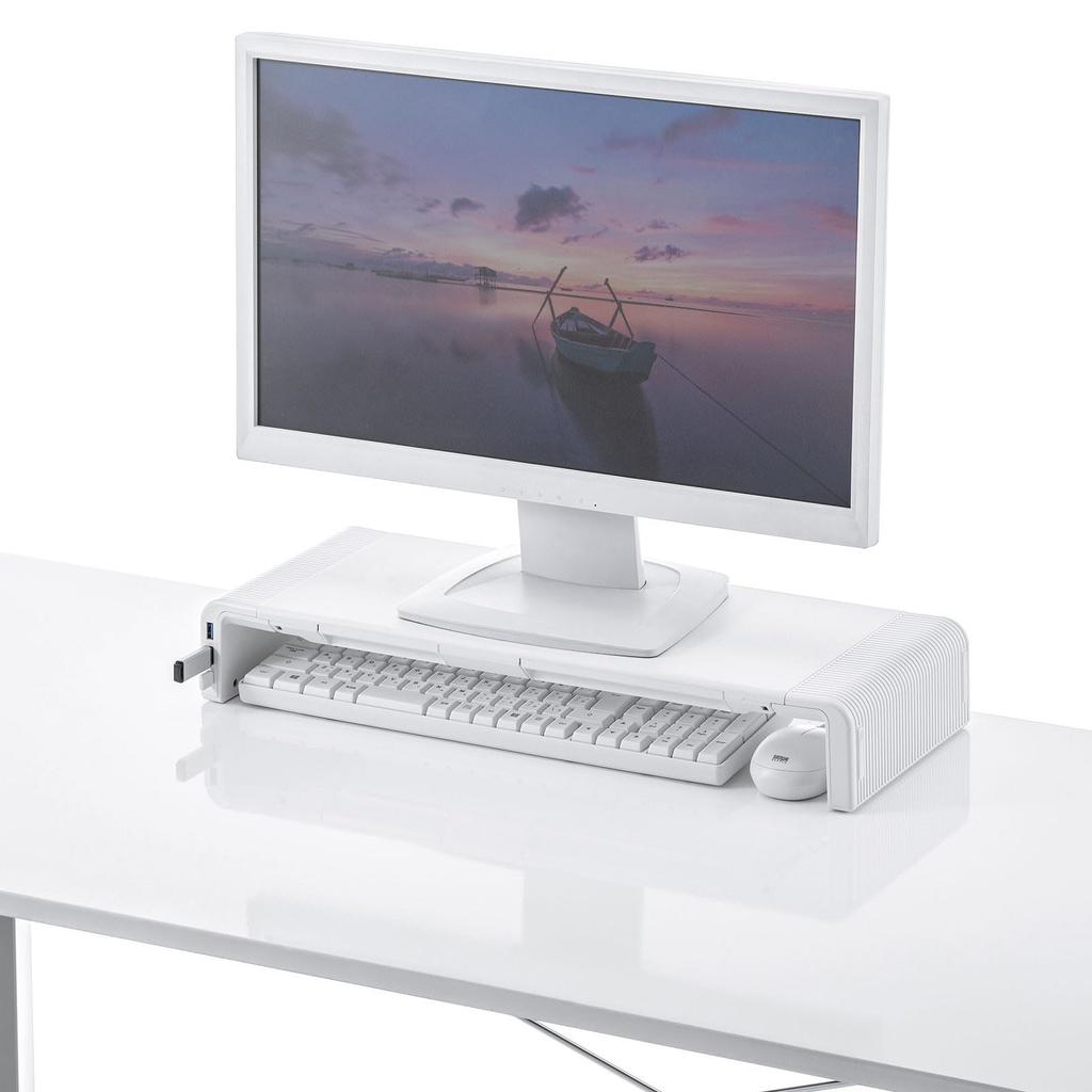 Sanwa Supply USB Type-C Hub with Desktop Rack (White) MR-LC210CHW