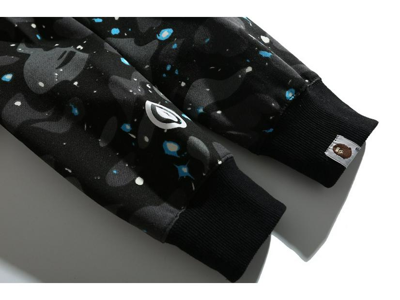 Pánská svítící mikina s hlavou žraloka - Se zipem, volný střih, s plyšem