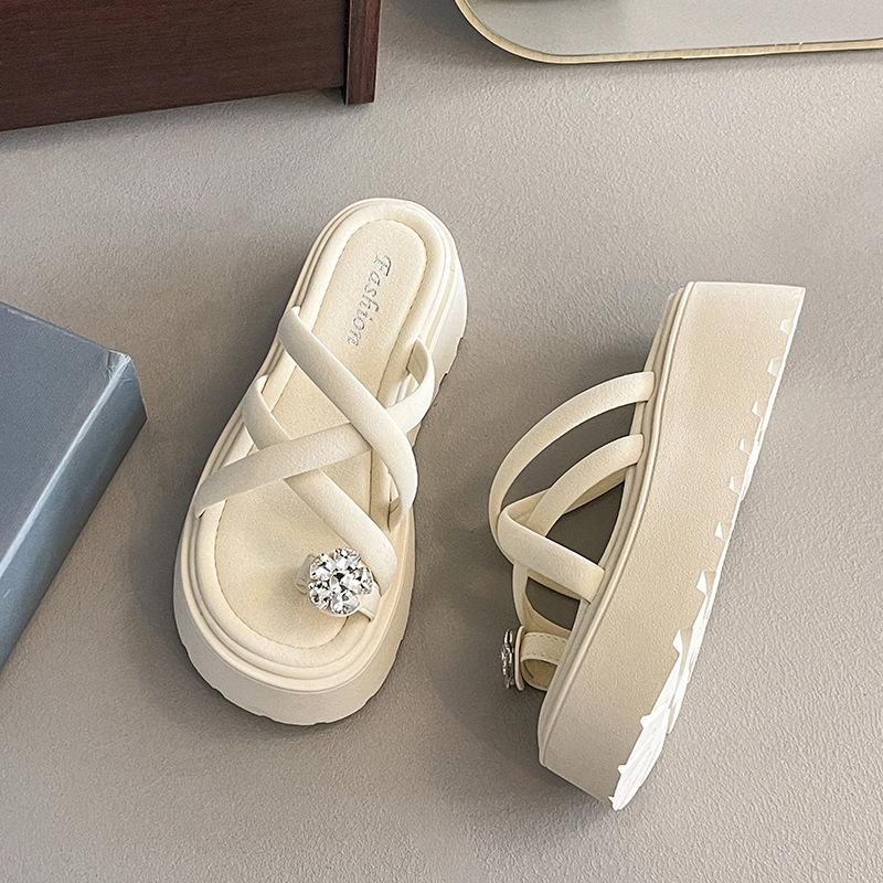 Beautiful and Super Well Matched with a Set of Toe Rhinestone Cool Slippers for Women's Summer Outer Wear Thick-soled Heightening Niche High-end Be