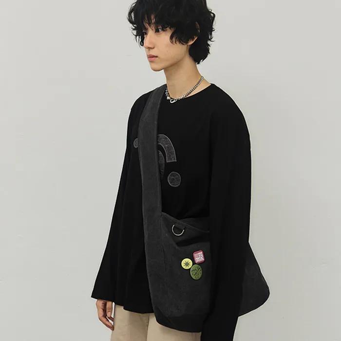 [UNISEX] Cotton Canvas Badge Crossbody Bag_Black