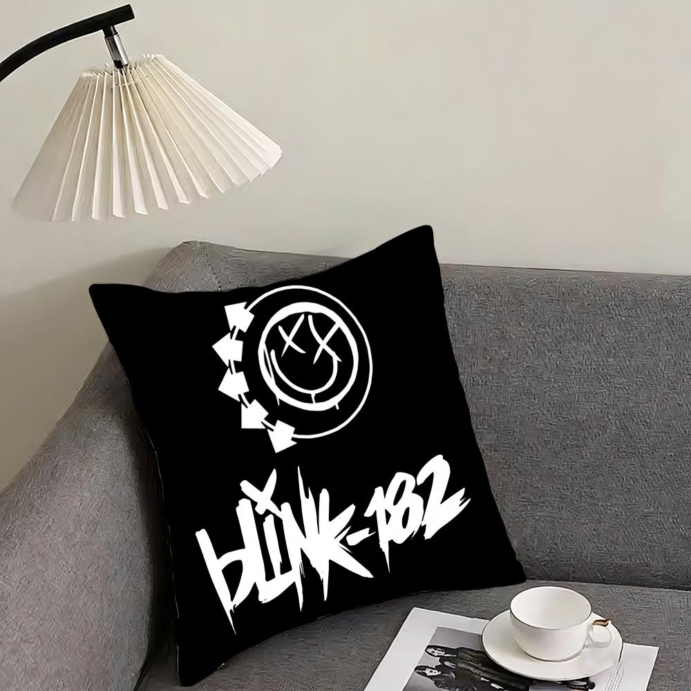 Berühmte Punkband B-Blink-182 Kissenbezug Ultraweiches Hautfreundliches Gewebe Wolkenähnlicher Komfort & Verdeckter Reißverschluss