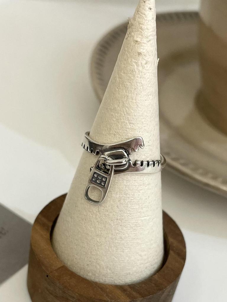 Trendy Heavy-Duty s925 Sterling Silver Zipper Ring - Unisex and Versatile