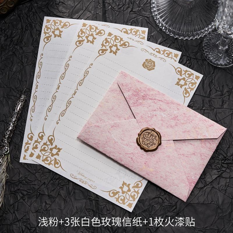 Vergoldetes Briefpapier-Set mit Wachssiegel für den Valentinstag