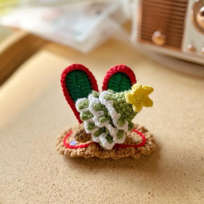Stylish Christmas Hair Clip Eye Catching Design Hair Clip Hairpin Festive Knitted Hair Accessory for Children Christmas