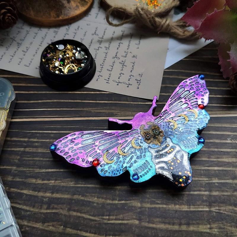 For Creative Moth Keychain Resin Mold  Crafts Bracelet Pendant Silicone Mould Handmade Moth for Key Chain Resin Casti