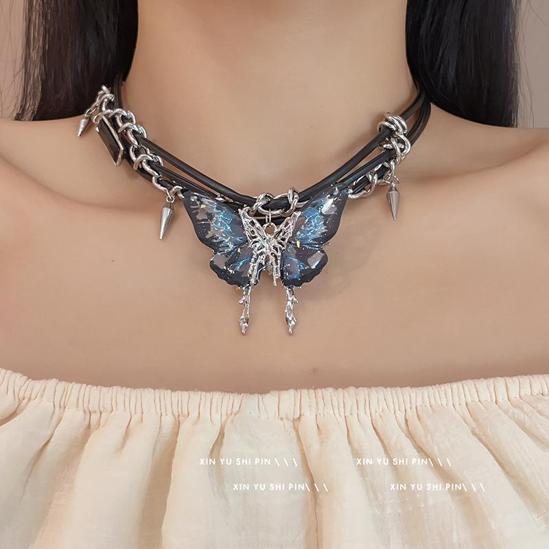 Sweet Cool Heavy Industry Rivet Butterfly Leather Rope Clavicle Chain Personality Diablo Unique Punk Trend Spice Girl Necklace