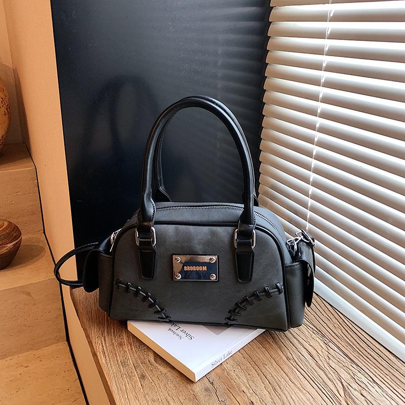 

Premium sense portable pillow bag women s new fashion versatile shoulder messenger bag niche commuter bag чёрный