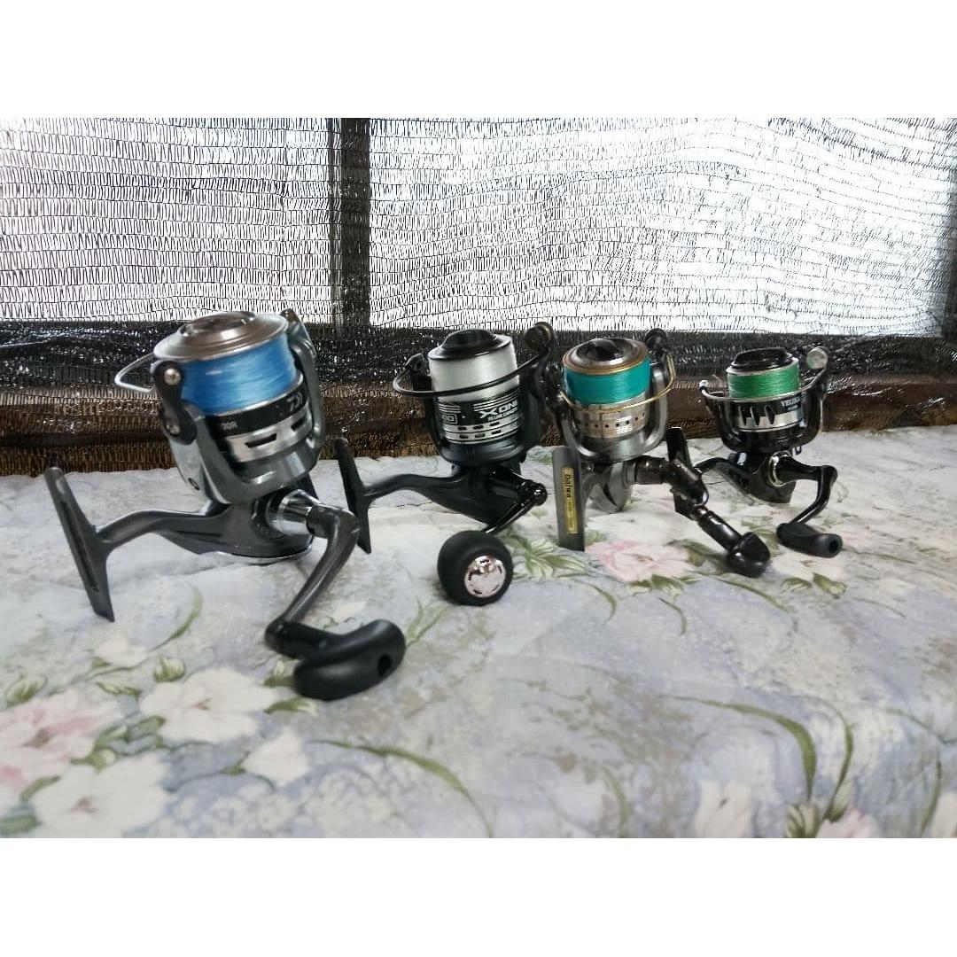 Used Spinning reel 4-piece set sold in bulk, accurately movable
