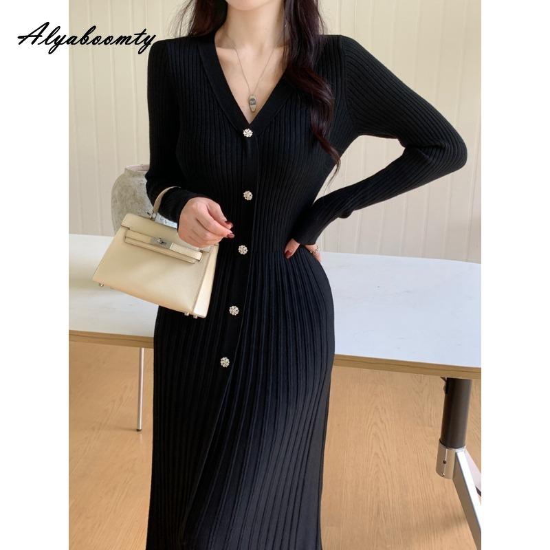 

Корейский стиль осень-зима женское платье-свитер миди с V-образным вырезом бежево-черное трикотажное теплое толстое платье элегантное женственное женское трикотажное платье One Size чёрный