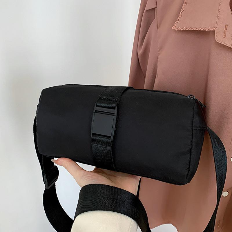 

Trendy Canvas Shoulder Bag For Women With Stylish Stitching In Black Red Blue чёрный