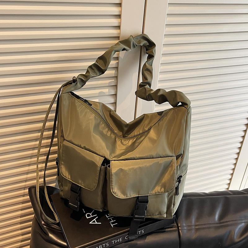 Tooling wind large capacity casual tote bag women's new versatile casual class bag shoulder messenger bag