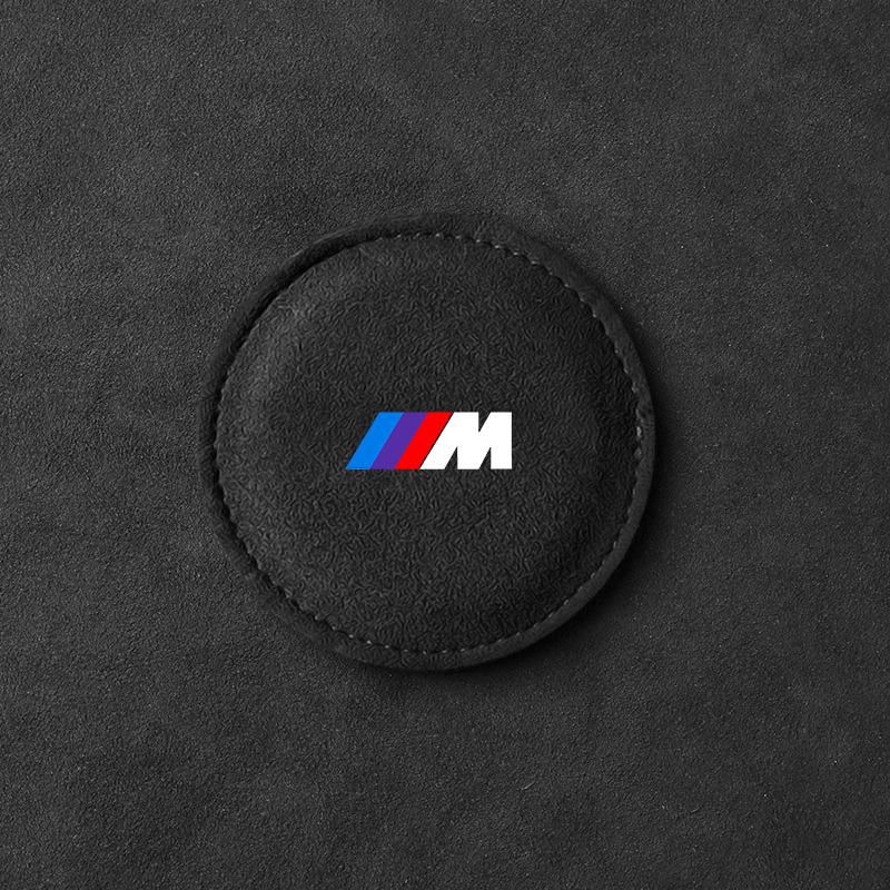 M Logotyp Bilunderlägg Vattenkopp Sittdyna Halkskyddsmatta för BMW X6 X1 X2 X3 X4 X5 X7 E46 E39 E90 E36 E60 E34 E30 F30 E71 F10 F10 F11 F30 E34 E92