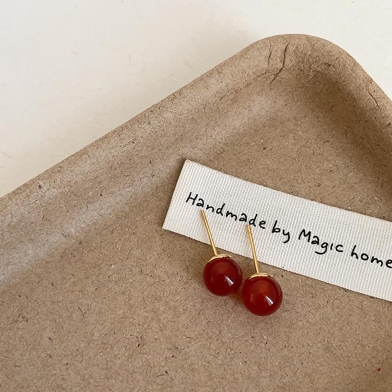 Eleganckie kolczyki sztyfty z czerwonego agatu - Wszechstronna, luksusowa i wykwintna biżuteria dla kobiet