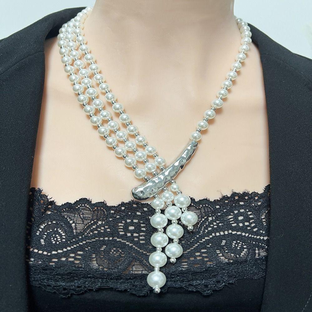 Lock Bone Chain Retro Chic Pearl Necklace Minimalis Elegant Zinc Zinc Alloy Pearl Necklace  Gift
