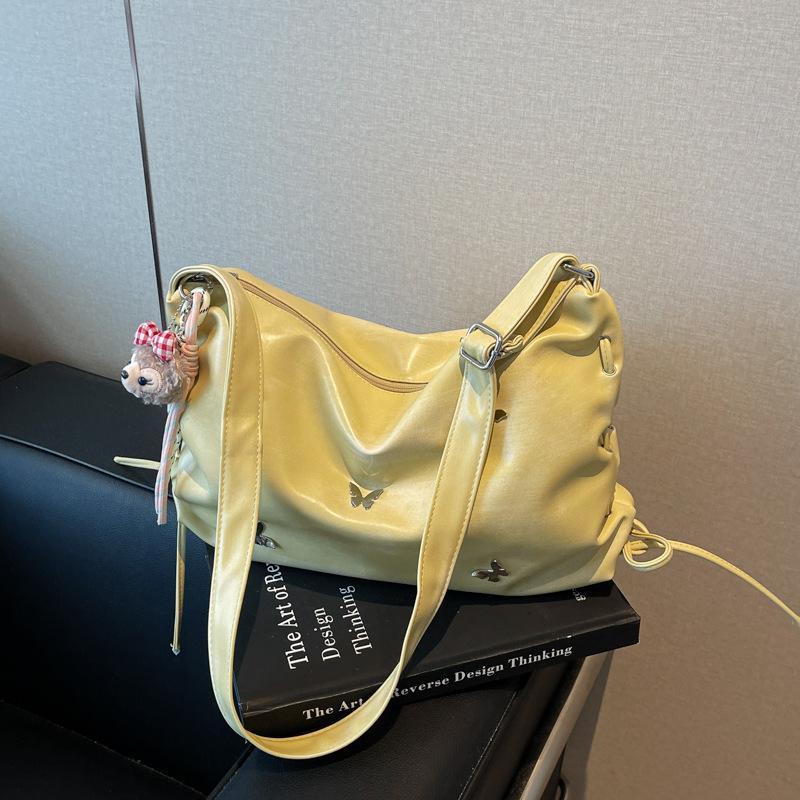 Casual commuting large-capacity bag women's new fashionable versatile shoulder messenger bag class tote bag