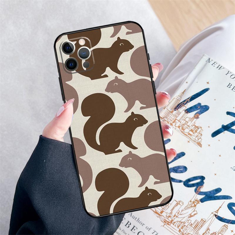 Squirrel Pattern Phone Case For iPhone 16 Pro Max 11 12 13 Mini 14 15 Pro Max XR 15 16 Plus 16e Cover Coque